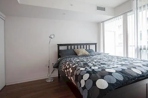 Elite Suites - Queen West Toronto Hotel