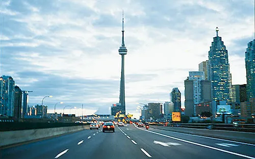Elite Suites - Queen West Toronto Hotel